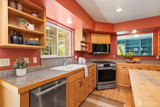 1757 Maple Street, Port Townsend, WA 98368