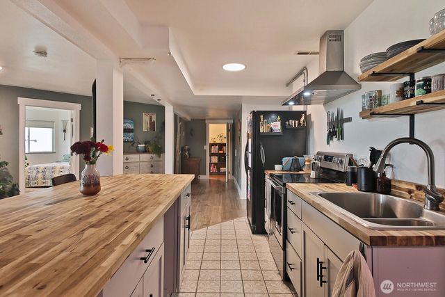 5663 Lenz Place, Langley, WA 98260