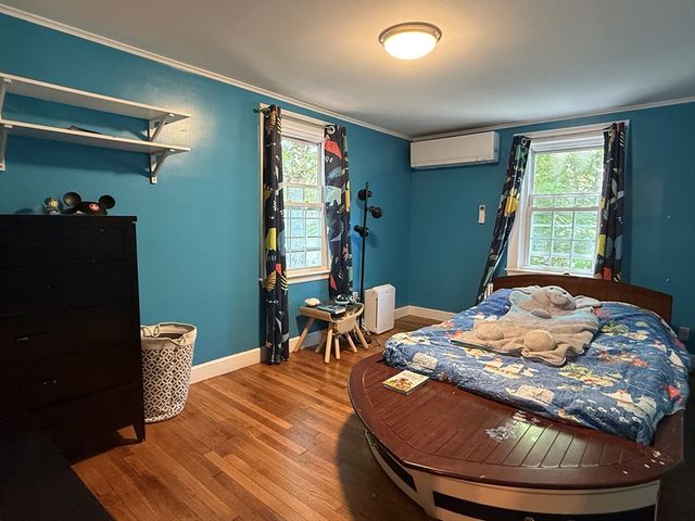 36 Risley Rd 36, Brookline, MA 02467