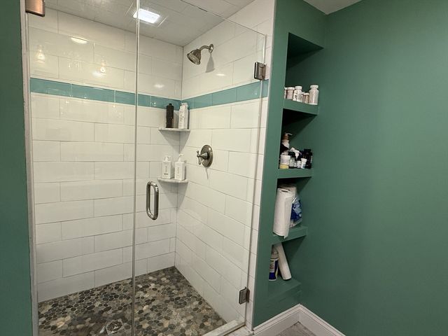36 Risley Rd 36, Brookline, MA 02467