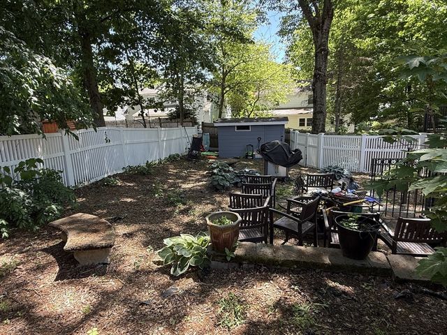 36 Risley Rd 36, Brookline, MA 02467