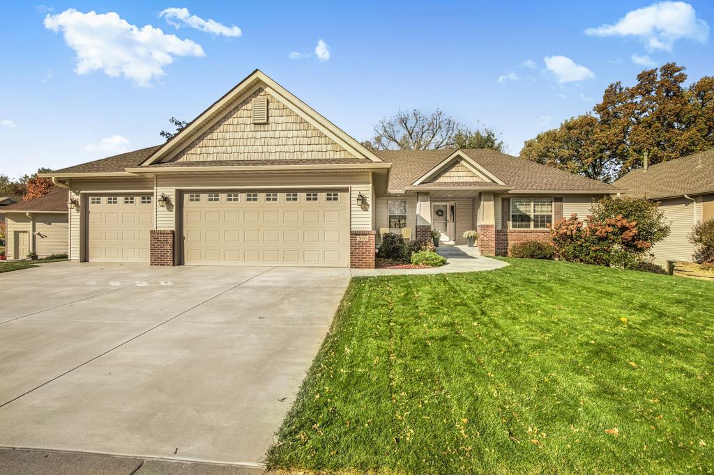 3615 Southridge Court, Saint Cloud, MN 56301