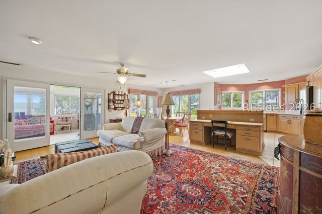 114 Toppin Dr, Hilton Head Island, SC 29926