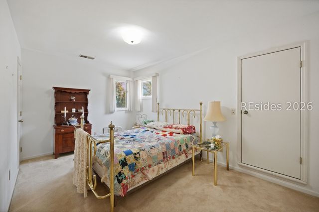 114 Toppin Dr, Hilton Head Island, SC 29926