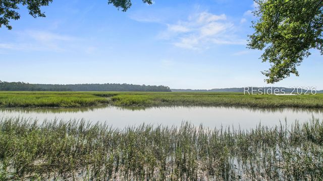 114 Toppin Dr, Hilton Head Island, SC 29926