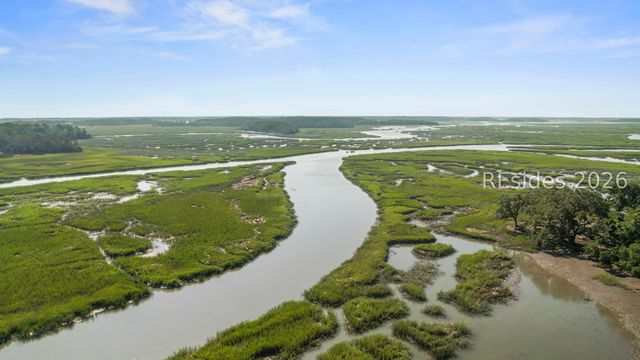 114 Toppin Dr, Hilton Head Island, SC 29926