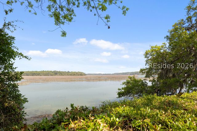 114 Toppin Dr, Hilton Head Island, SC 29926