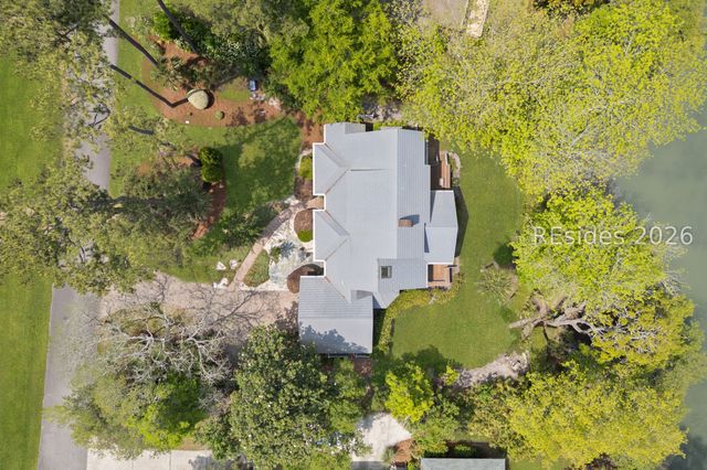 114 Toppin Dr, Hilton Head Island, SC 29926