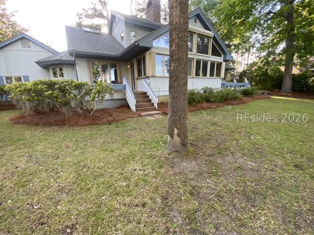114 Toppin Dr, Hilton Head Island, SC 29926