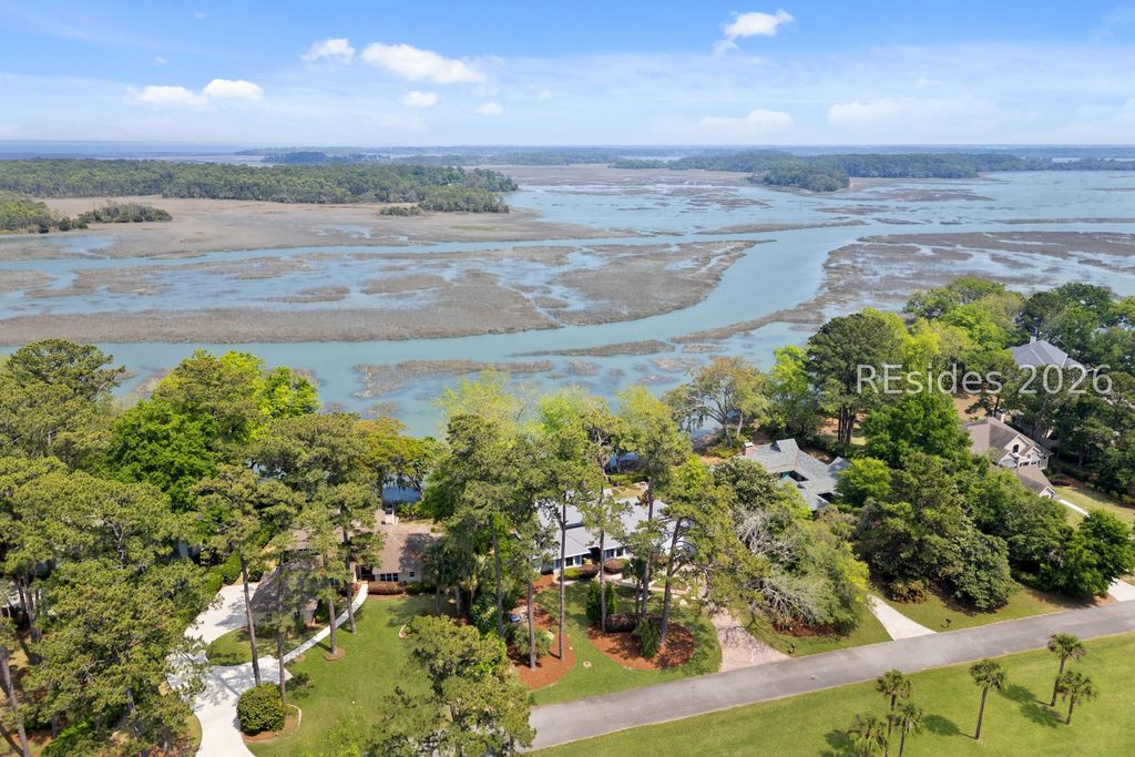 114 Toppin Dr, Hilton Head Island, SC 29926