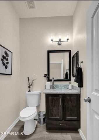 6955 Levee Circle, El Paso, TX 79932