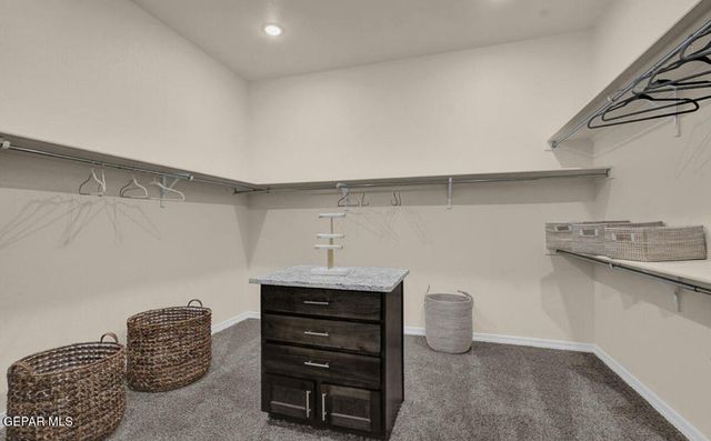 6955 Levee Circle, El Paso, TX 79932