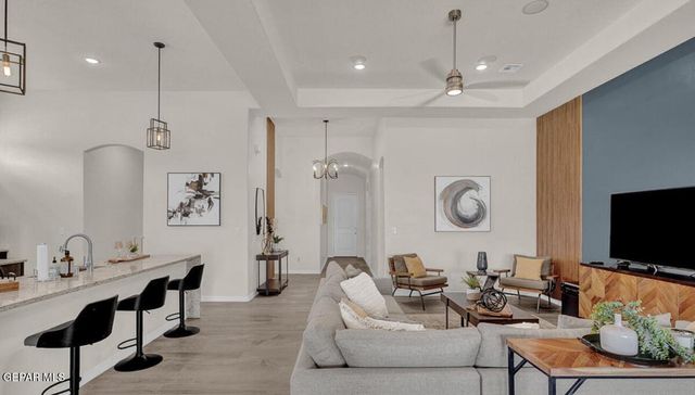 6955 Levee Circle, El Paso, TX 79932