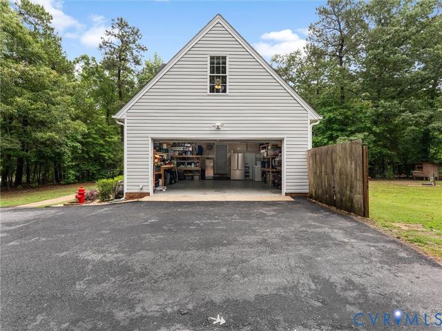 10425 Chesdin Ridge Dr, South Chesterfield, VA 23803