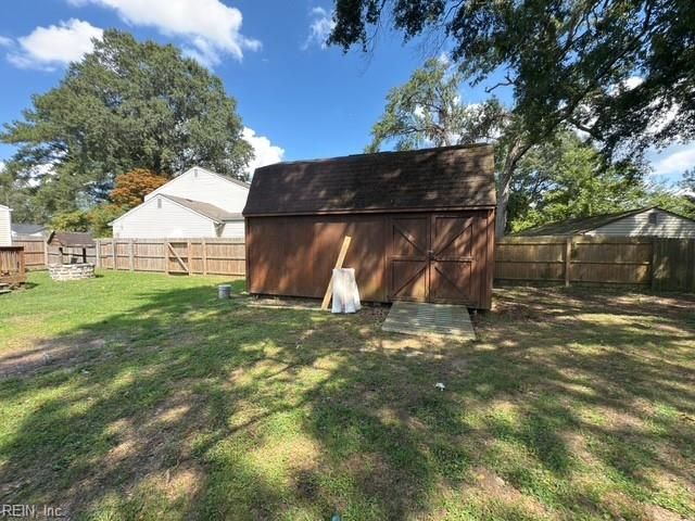 2017 Athens CT, Chesapeake, VA 23323