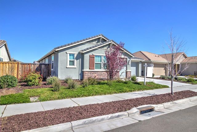 469 Central Pacific St, Lathrop, CA 95330