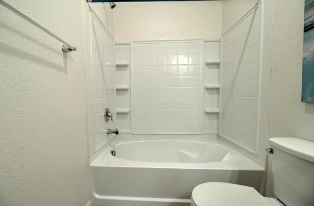 469 Central Pacific St, Lathrop, CA 95330