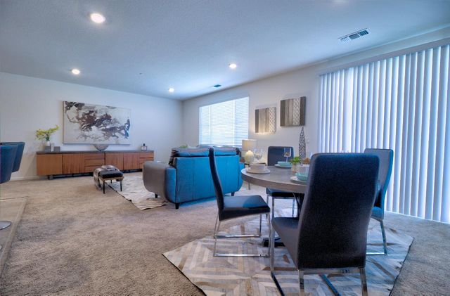 469 Central Pacific St, Lathrop, CA 95330