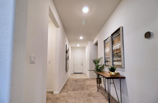 469 Central Pacific St, Lathrop, CA 95330