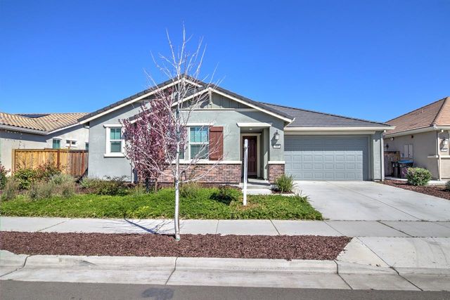 469 Central Pacific St, Lathrop, CA 95330