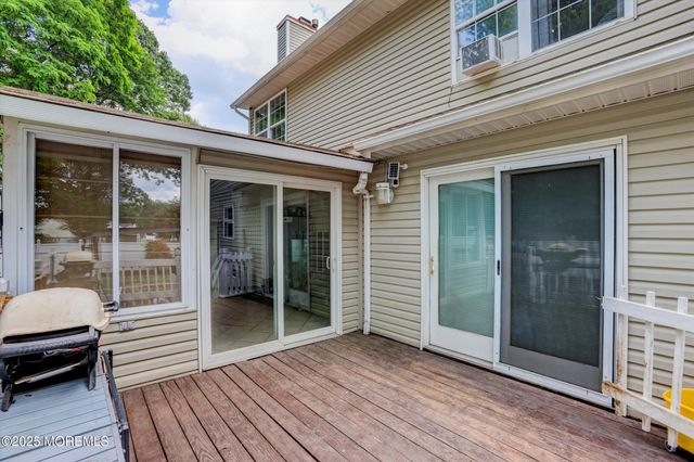 8 Shadow Ridge Court, Howell, NJ 07731