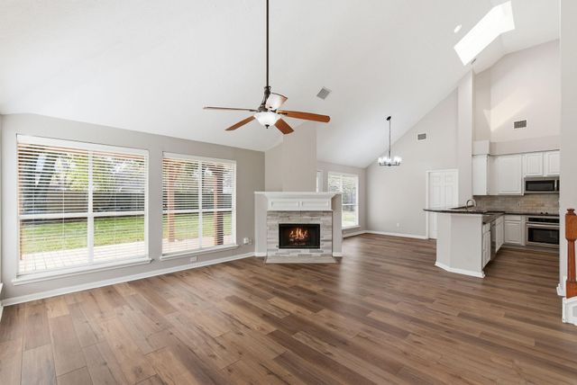 1807 Heather Cove Court, Houston, TX 77062