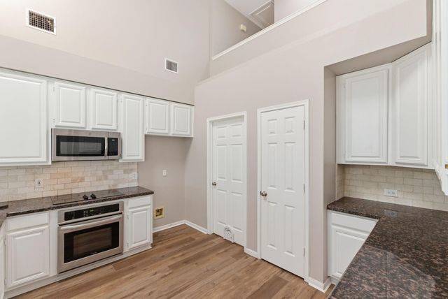 1807 Heather Cove Court, Houston, TX 77062