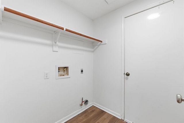 1807 Heather Cove Court, Houston, TX 77062