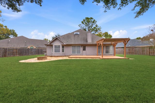 1807 Heather Cove Court, Houston, TX 77062