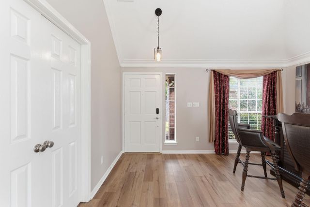 1807 Heather Cove Court, Houston, TX 77062