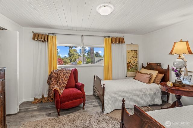 10 E Sunny Sands Road, Cathlamet, WA 98612