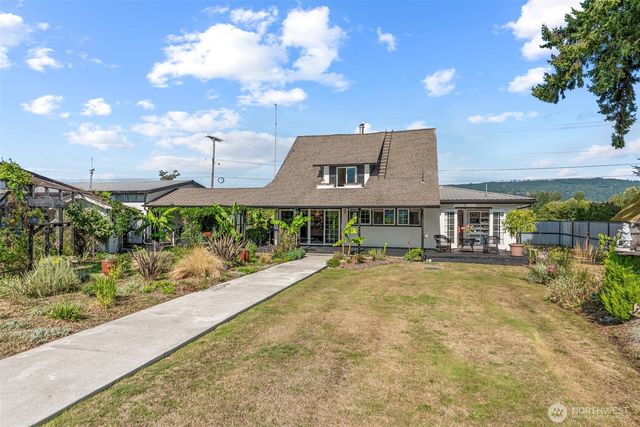 10 E Sunny Sands Road, Cathlamet, WA 98612