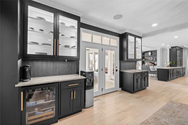 218 Ridgefield, Bentonville, AR 72712