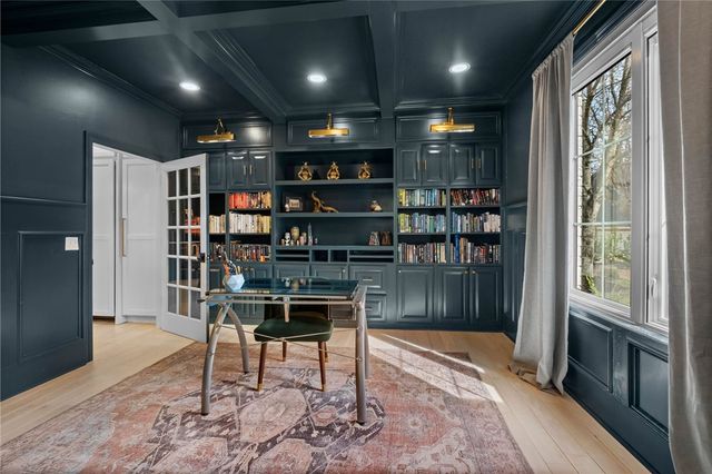 218 Ridgefield, Bentonville, AR 72712