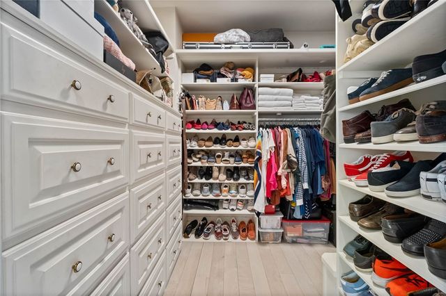 218 Ridgefield, Bentonville, AR 72712