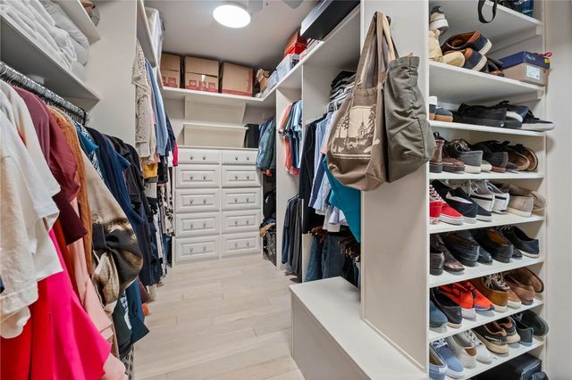 218 Ridgefield, Bentonville, AR 72712