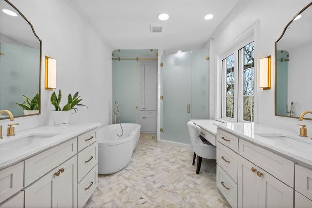 218 Ridgefield, Bentonville, AR 72712