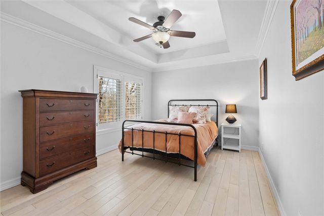 218 Ridgefield, Bentonville, AR 72712