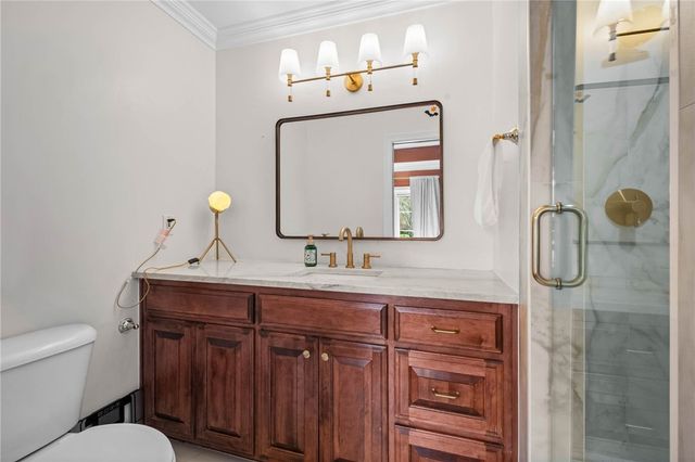 218 Ridgefield, Bentonville, AR 72712