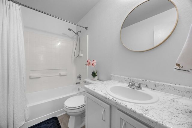 8710 Davis Oaks TRL, Austin, TX 78748