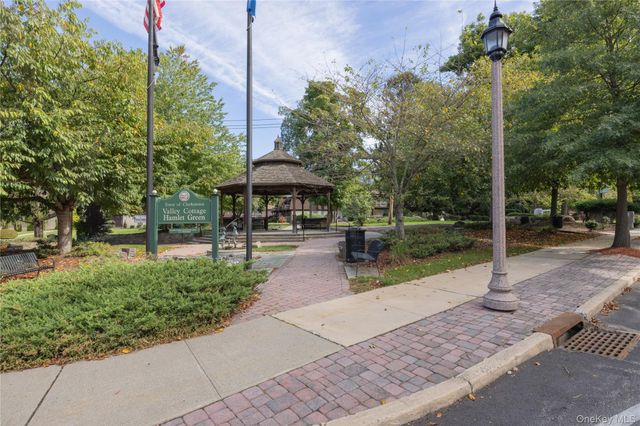 3 Church Lane N, Valley Cottage, NY 10989