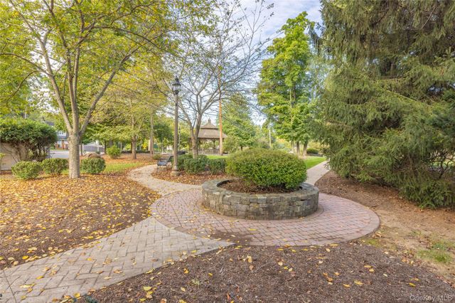 3 Church Lane N, Valley Cottage, NY 10989