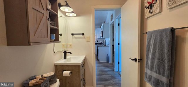 20 LAKEVIEW CIR, Louisa, VA 23093