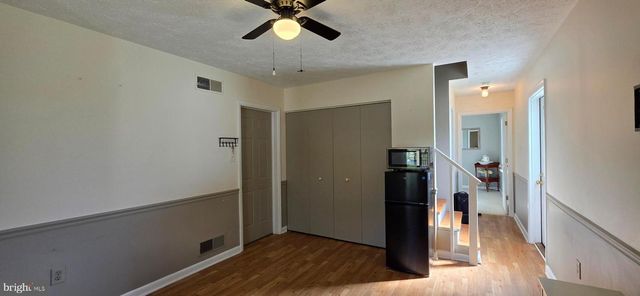 20 LAKEVIEW CIR, Louisa, VA 23093