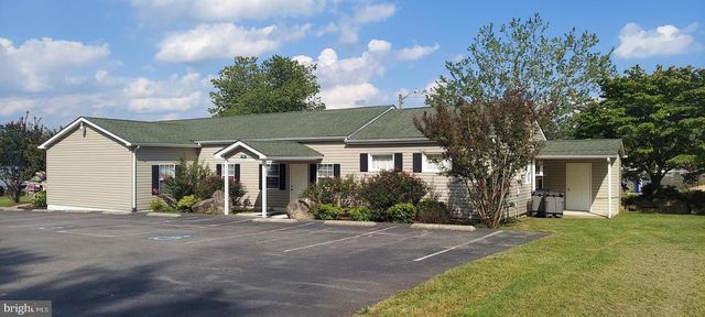 20 LAKEVIEW CIR, Louisa, VA 23093