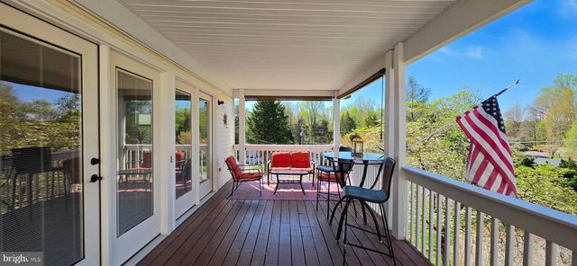20 LAKEVIEW CIR, Louisa, VA 23093