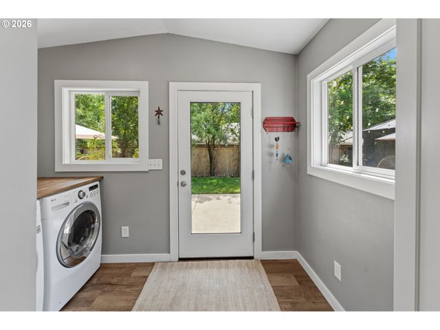 11410 Sw 47TH Ave, Portland, OR 97219