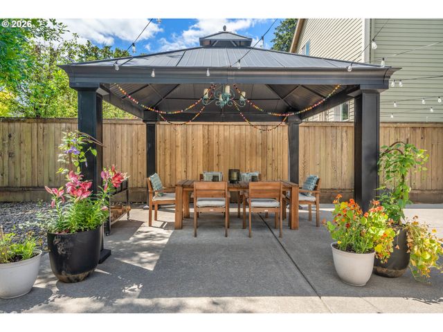 11410 Sw 47TH Ave, Portland, OR 97219