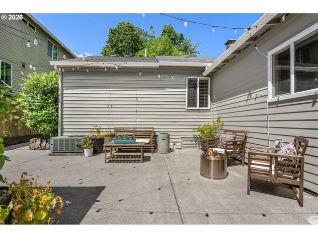 11410 Sw 47TH Ave, Portland, OR 97219