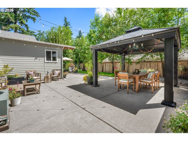11410 Sw 47TH Ave, Portland, OR 97219